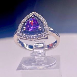 AMETHYST & SIMULATED DIAMONDS TRILLION CUT STONE SET IN STERLING SILVER